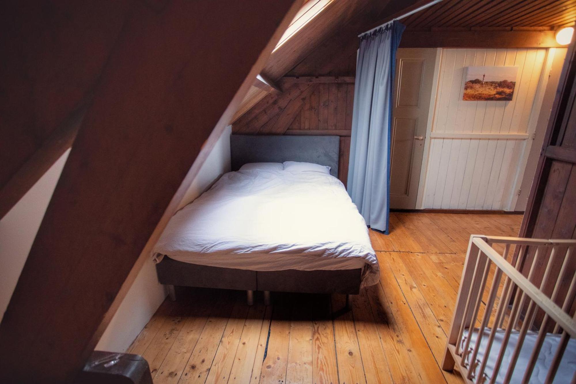Huize Adriana Guest House Wolphaartsdijk Екстериор снимка